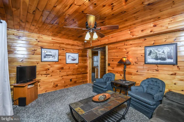 $349,900 | 412 Tanglewood Road, Oakland, MD 21550