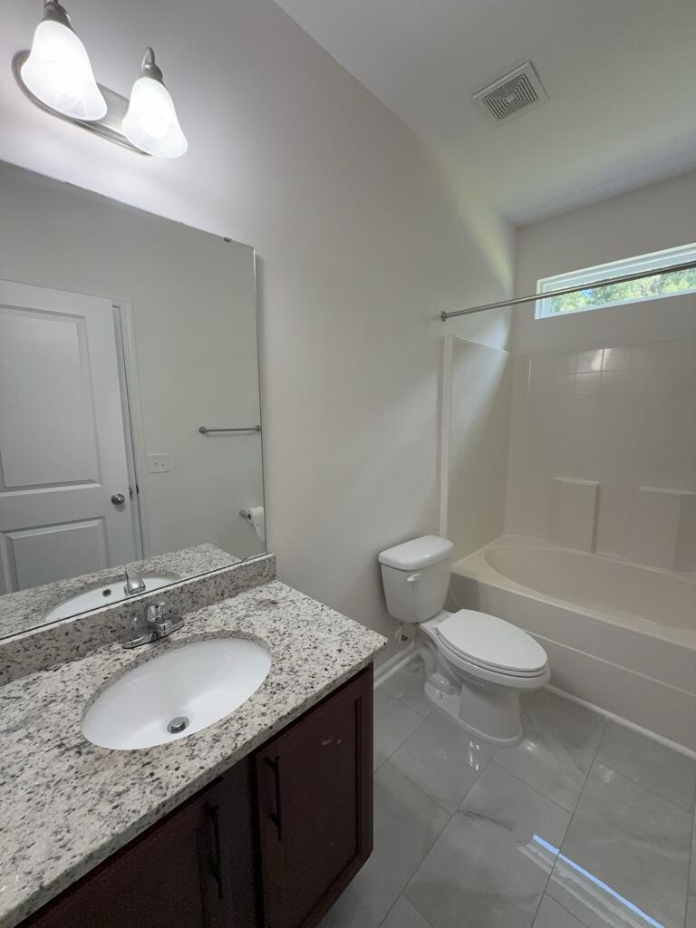 345 Flyway Road Goose Creek, SC 29445 - Photo 10 of 22 2026-10-02-07-34-27