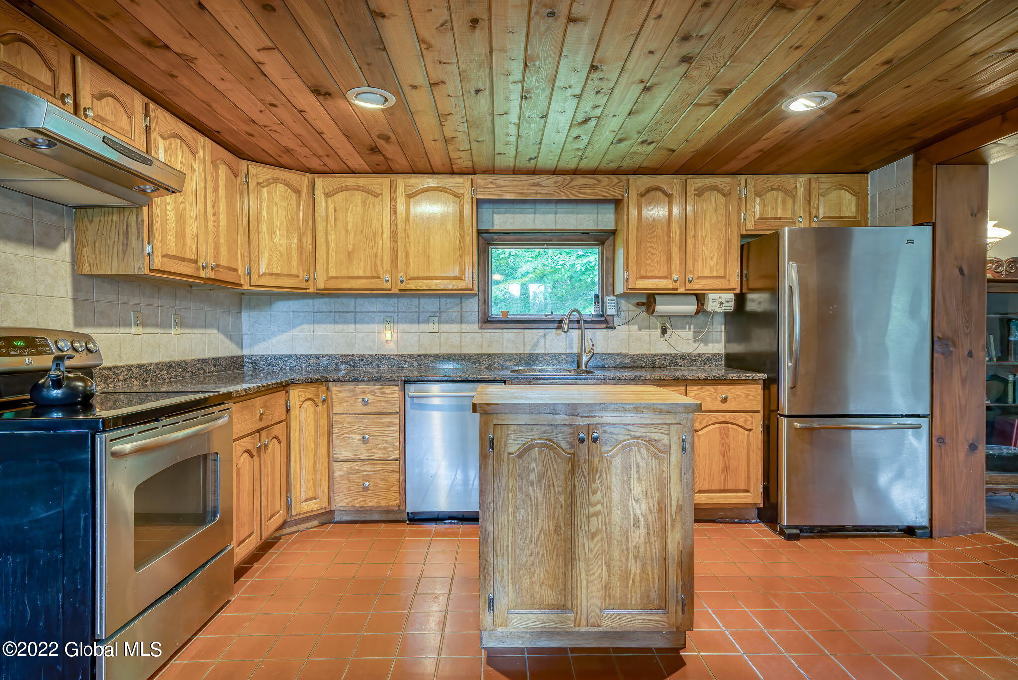 1110 Mohawk Road Niskayuna, NY 12309 - Photo 11 of 34 22-web-or-mls-1110-mohawk-rd