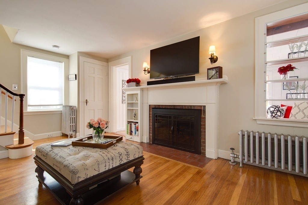 75 Hartshorn Street Reading, MA 01867 - Photo 8 of 18 Gallery Image 8