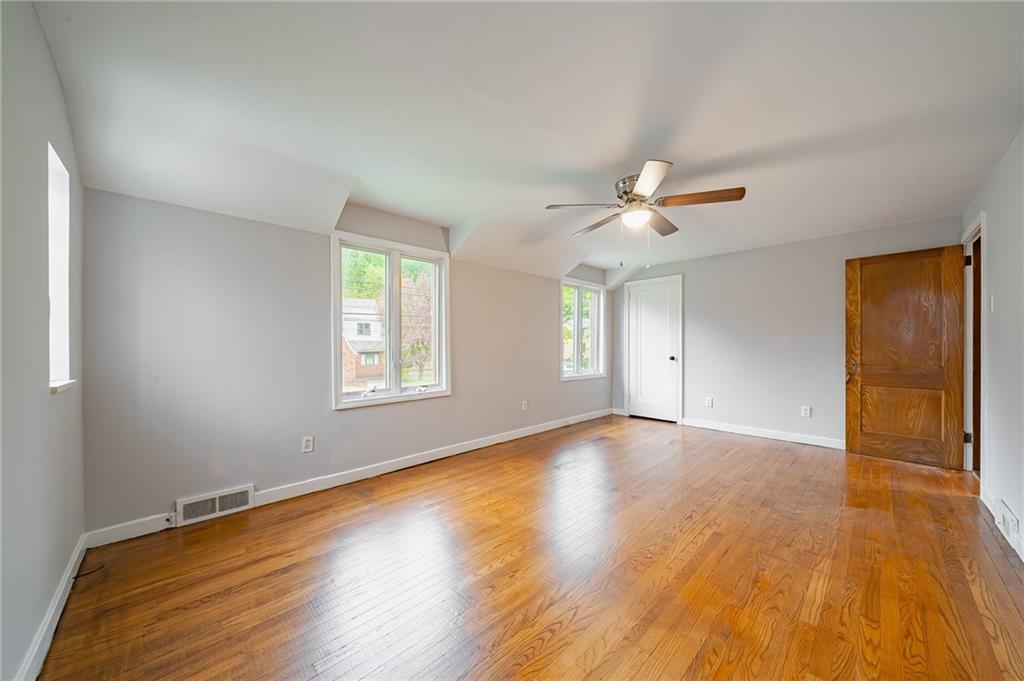 299 Greenlee Road Pittsburgh, PA 15227 - Photo 17 of 28 Gallery Image 17