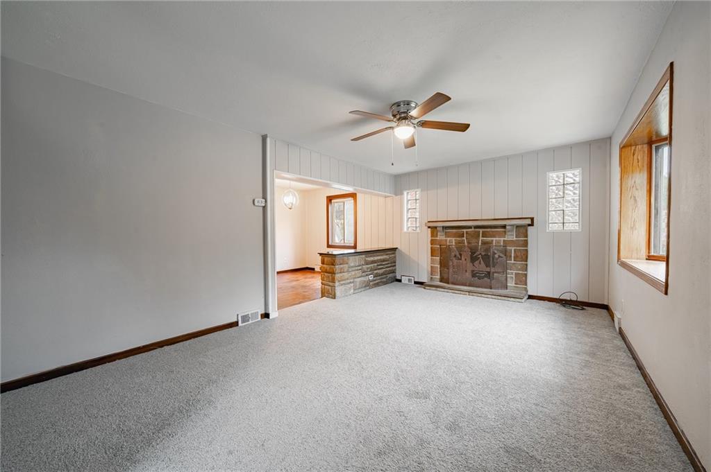 299 Greenlee Road Pittsburgh, PA 15227 - Photo 5 of 28 Gallery Image 5