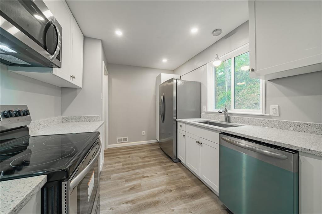 299 Greenlee Road Pittsburgh, PA 15227 - Photo 10 of 28 Gallery Image 10