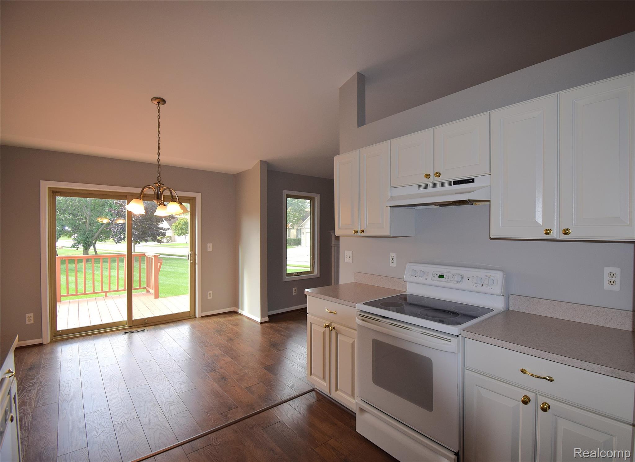 30112 Raintree Circle New Baltimore, MI 48047 - Photo 6 of 28 SEPT 21 069.JPG