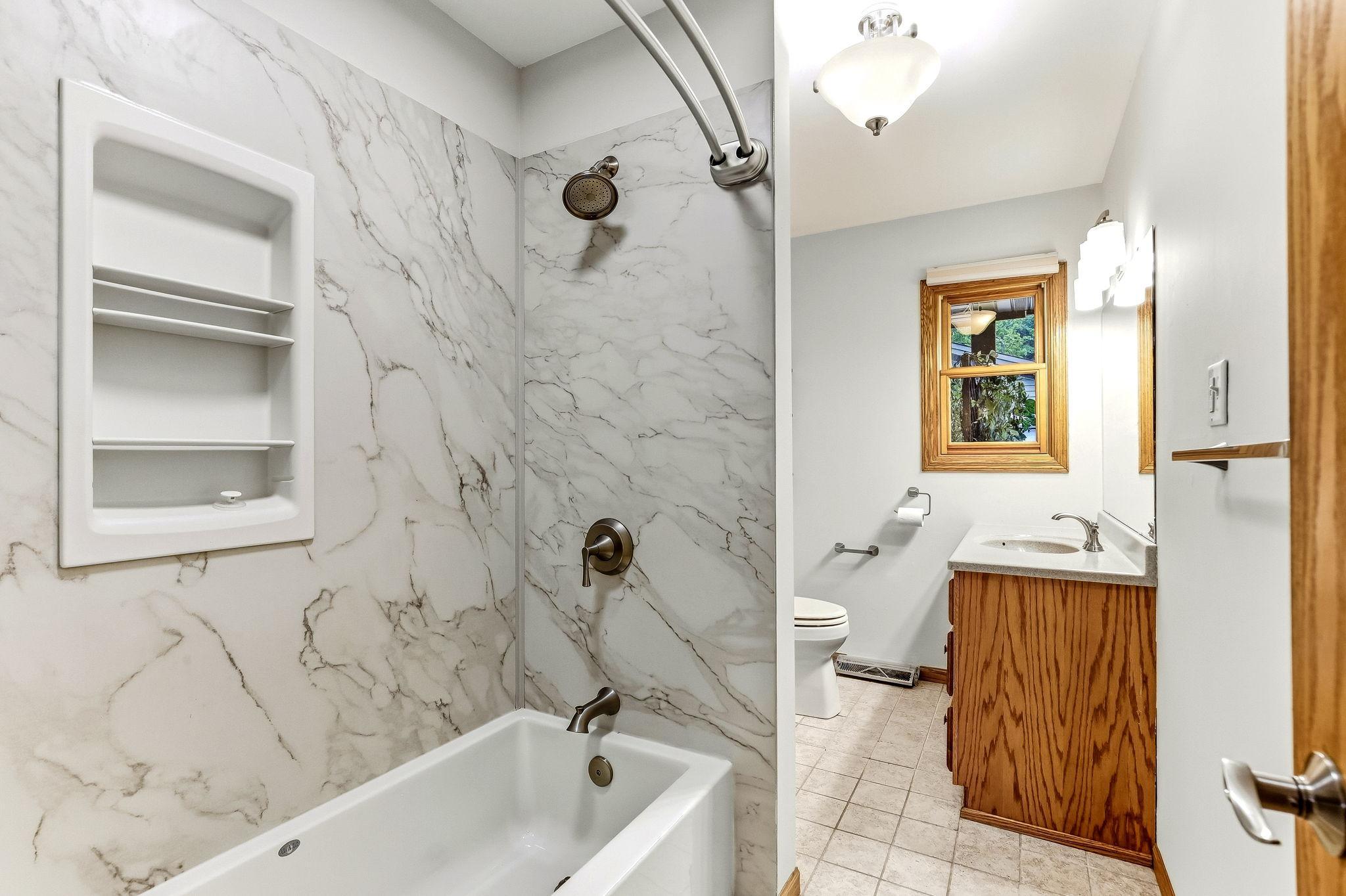 727 Riverside Drive North Hudson, WI 54016 - Photo 15 of 33 Gallery Image 15