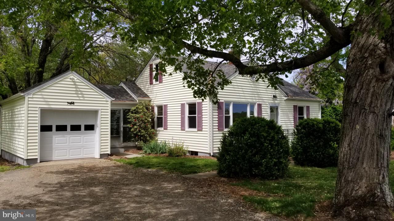 12772 Elk Run Road Midland, VA 22728 - Photo 3 of 10 Gallery Image 3
