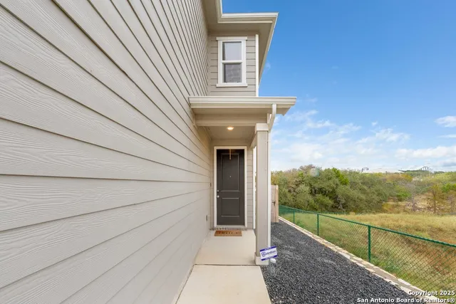 $2,000 | 10643 Military Drive West, Unit 33, San Antonio, TX 78245