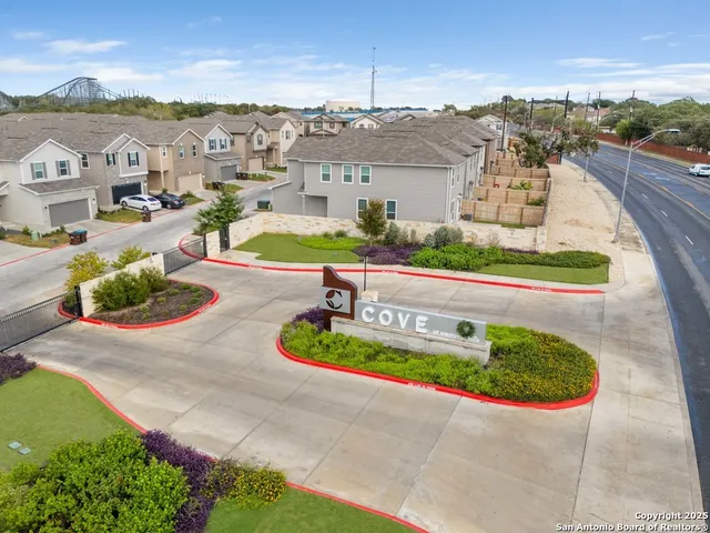$2,000 | 10643 Military Drive West, Unit 33, San Antonio, TX 78245