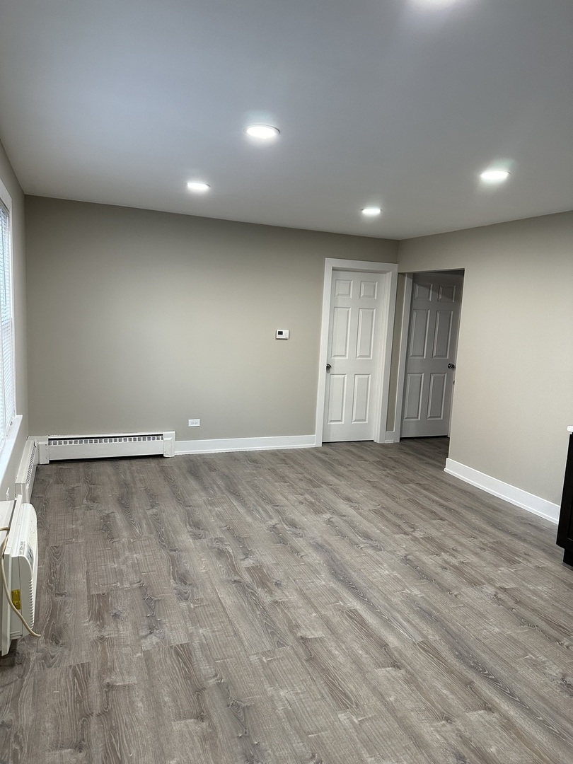 7645 Roberts Road Bridgeview, IL 60455 - Photo 18 of 26 Gallery Image 18