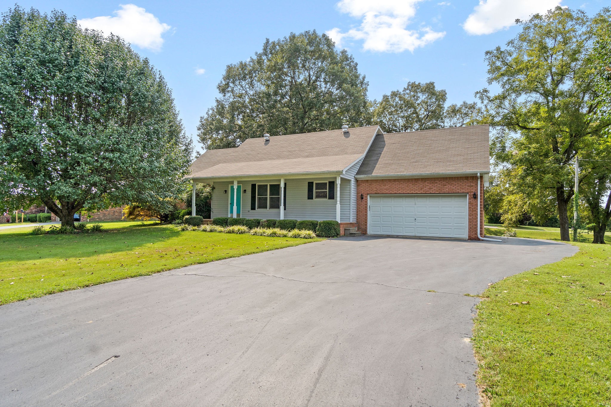 17 Maple Road Cadiz, KY 42211 - Photo 1 of 7 Gallery Image 1