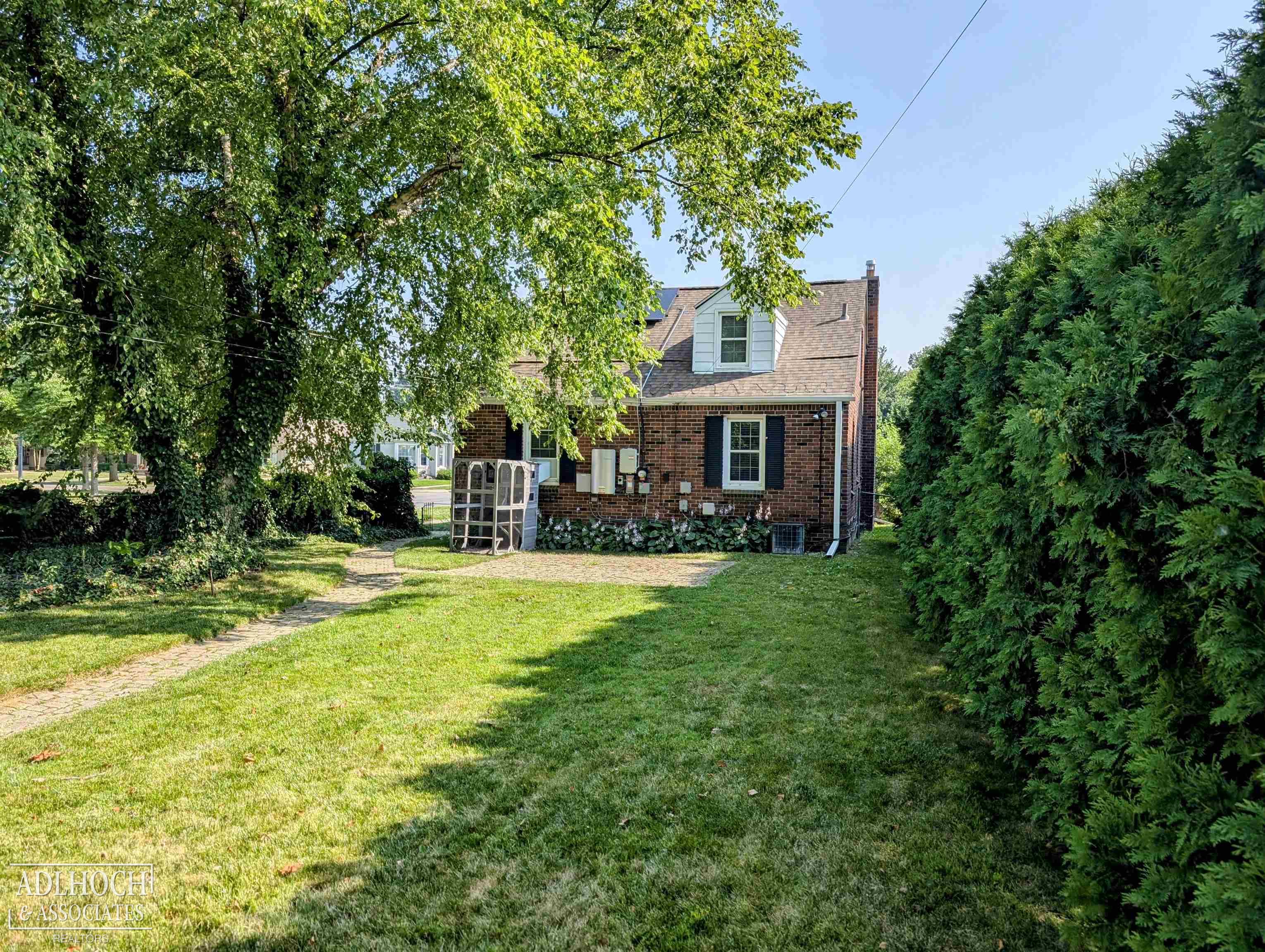 1292 Hampton Road Grosse Pointe Woods, MI 48236 - Photo 20 of 21