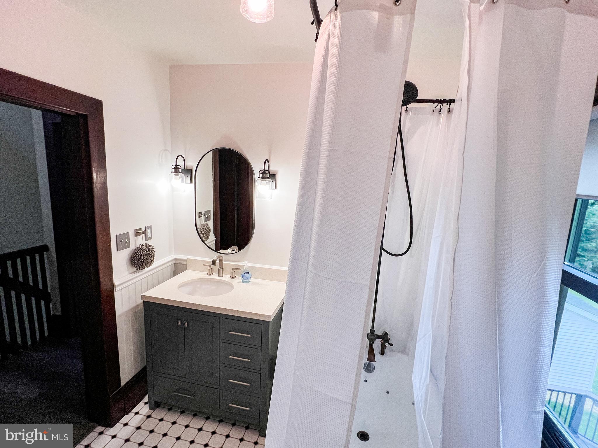 22310 Dickerson Road Dickerson, MD 20842 - Photo 47 of 68 Full Bath