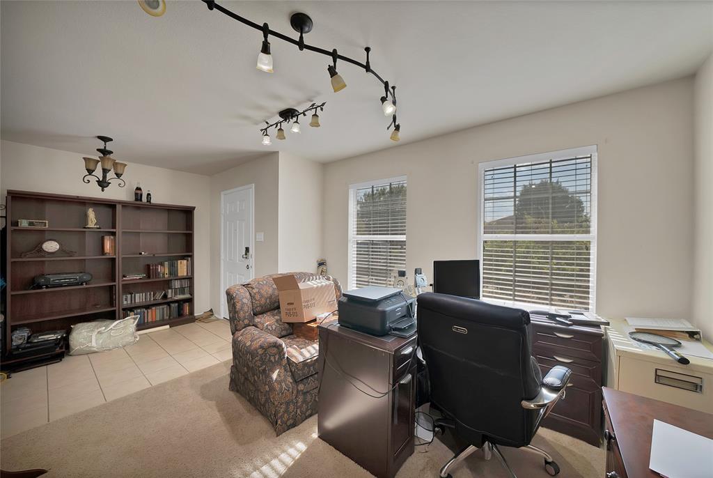 112 Blackforest Road Krum, TX 76249 - Photo 16 of 34 Gallery Image 16