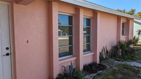 $4,650 | 617 Indiana Avenue, Nokomis, FL 34275
