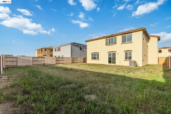 $680,000 | 337 Frizzante Lane, Manteca, CA 95337