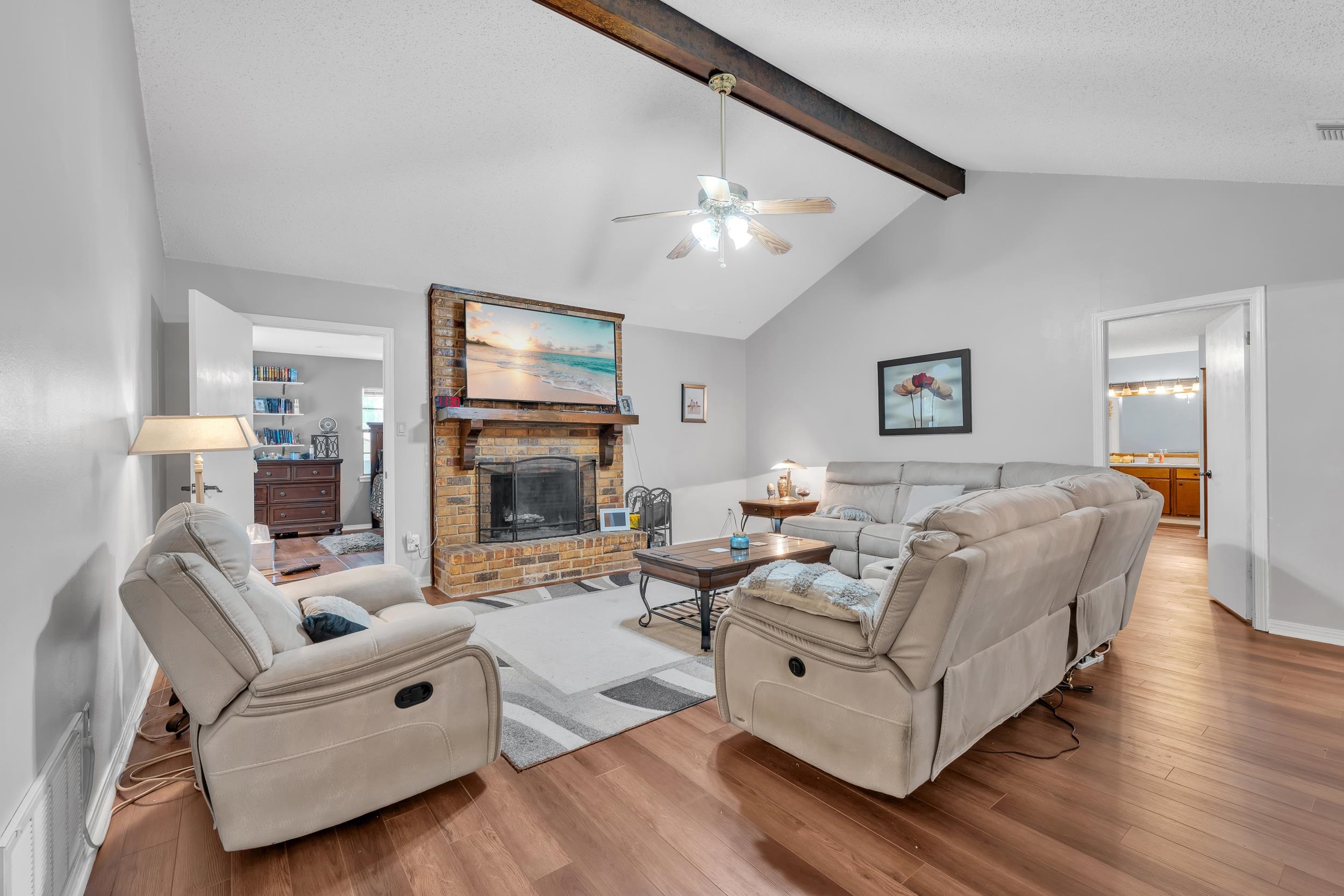 108 Paige Circle Daphne, AL 36526 - Photo 3 of 22 Living Room