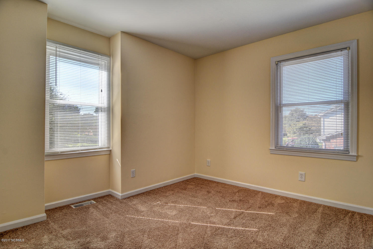 233 Tanbridge Road Wilmington, NC 28405 - Photo 17 of 25 233 Tanbridge Rd Wilmington NC-large-017
