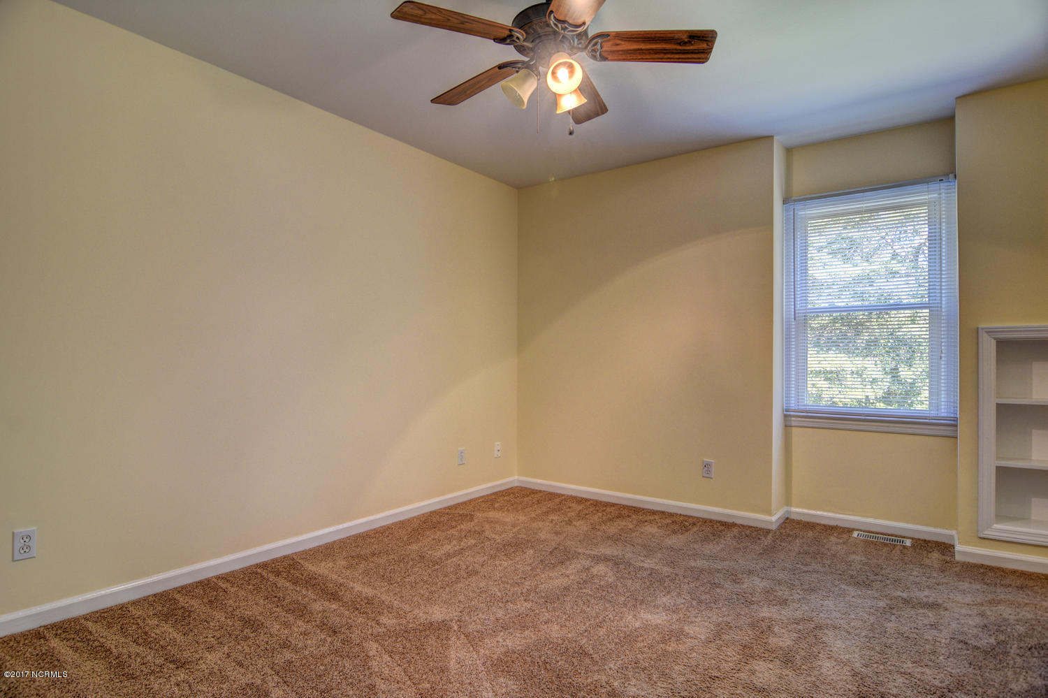 233 Tanbridge Road Wilmington, NC 28405 - Photo 19 of 25 233 Tanbridge Rd Wilmington NC-large-019