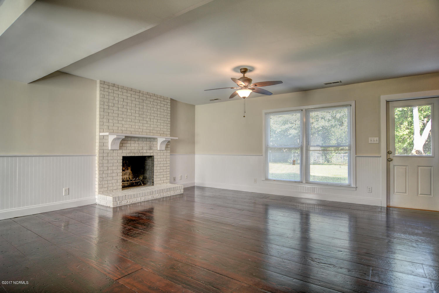 233 Tanbridge Road Wilmington, NC 28405 - Photo 4 of 25 233 Tanbridge Rd Wilmington NC-large-004