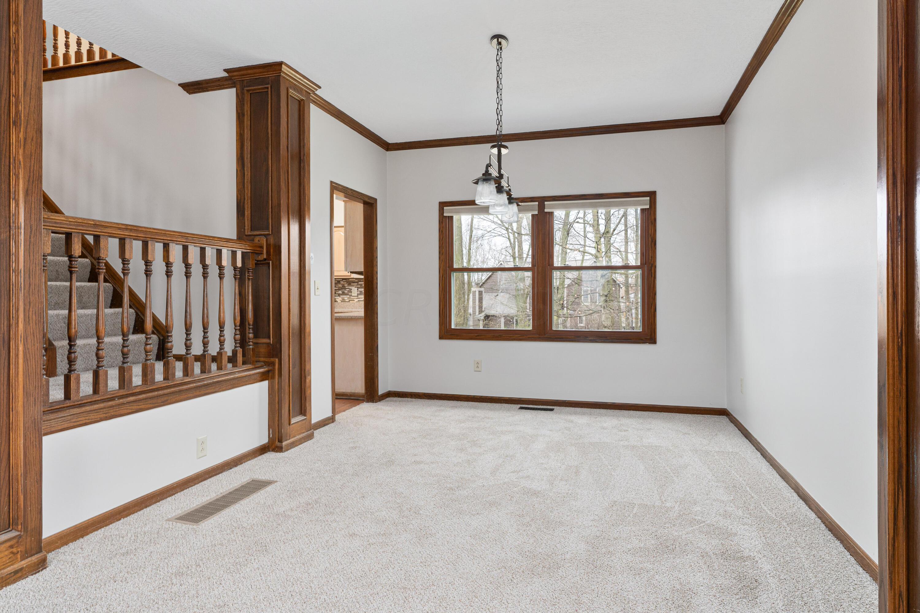 1157 Riva Ridge Boulevard Columbus, OH 43230 - Photo 10 of 55 Dining Area