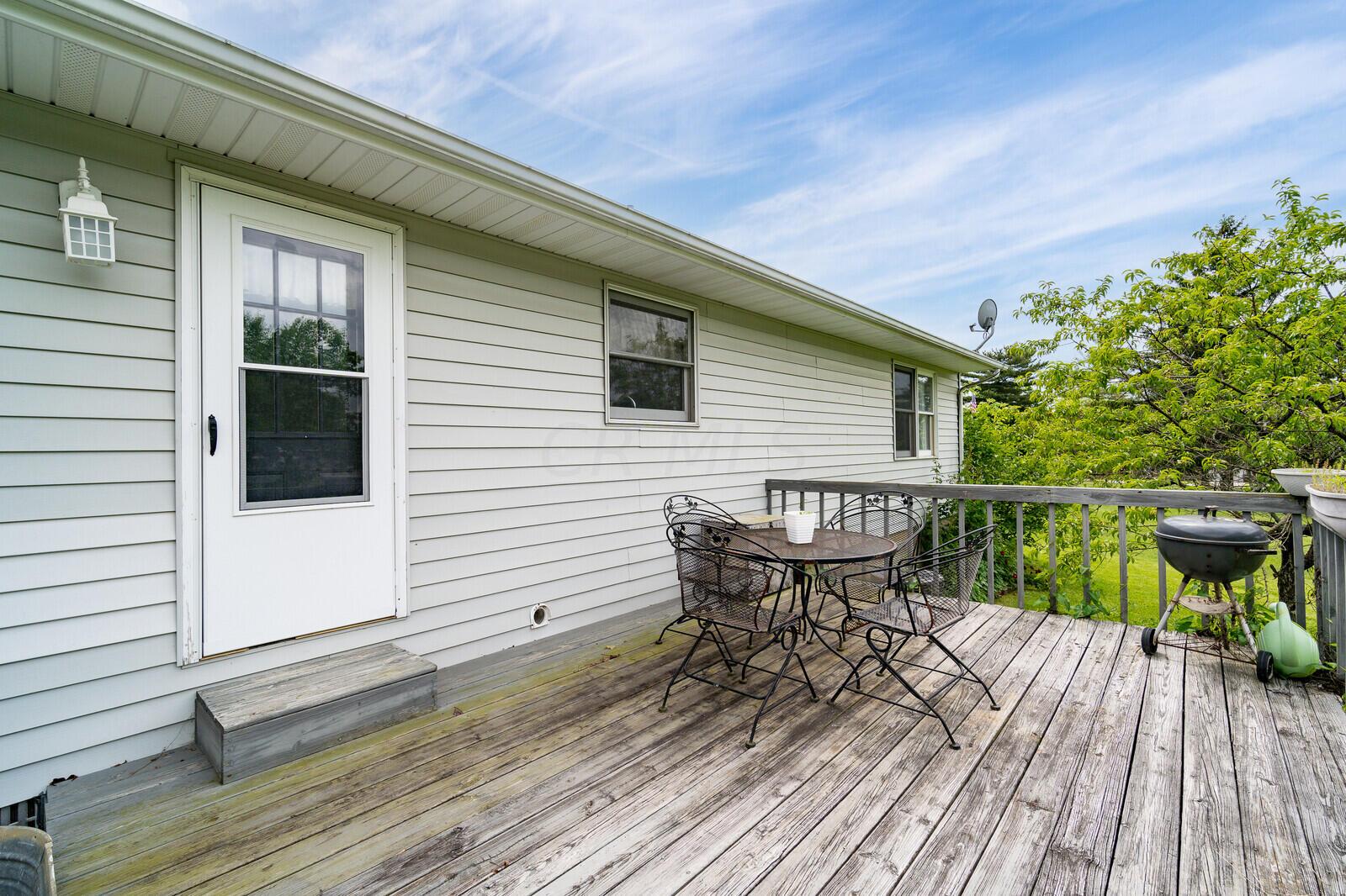 5562 Decker Road Franklin, OH 45005 - Photo 29 of 36 Backyard Porch