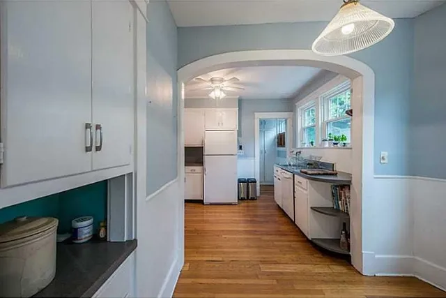 $2,400 | 99 Oak Hill Avenue, Pawtucket, RI 02860