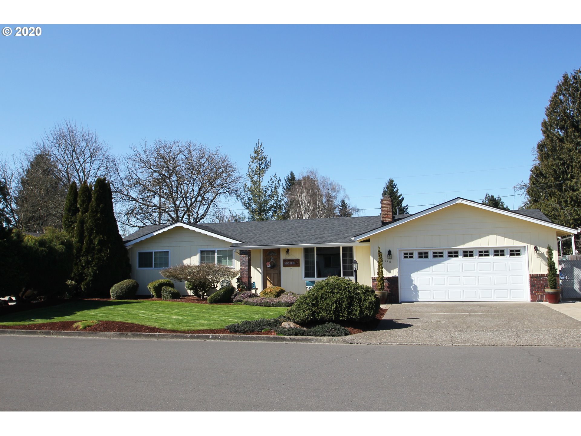 2440 North 17th Street Springfield, OR 97477 - Photo 1 of 26