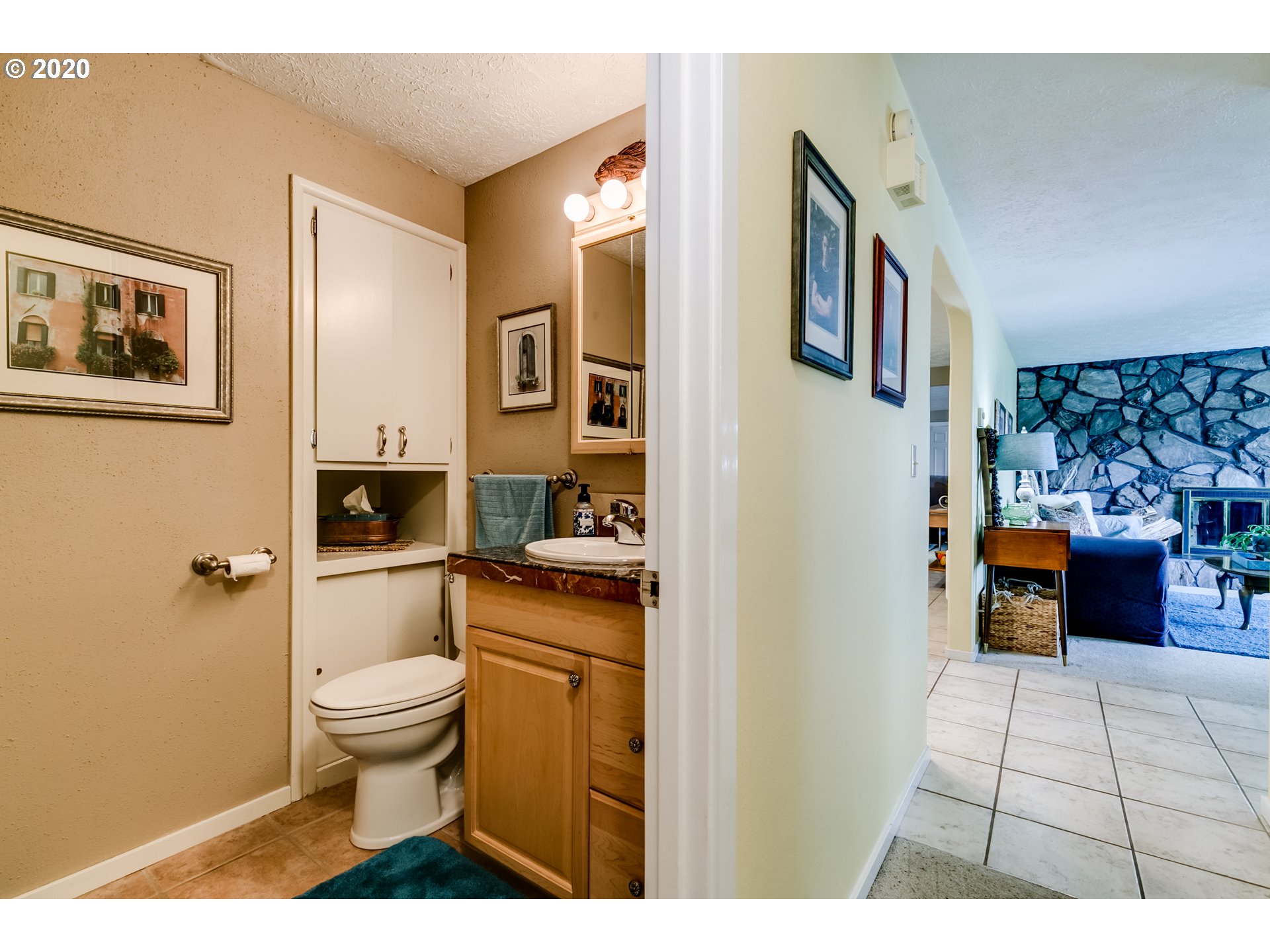 2440 North 17th Street Springfield, OR 97477 - Photo 11 of 26
