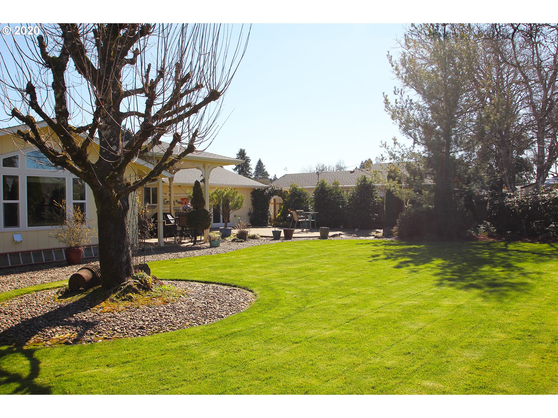 2440 North 17th Street Springfield, OR 97477 - Photo 7 of 26