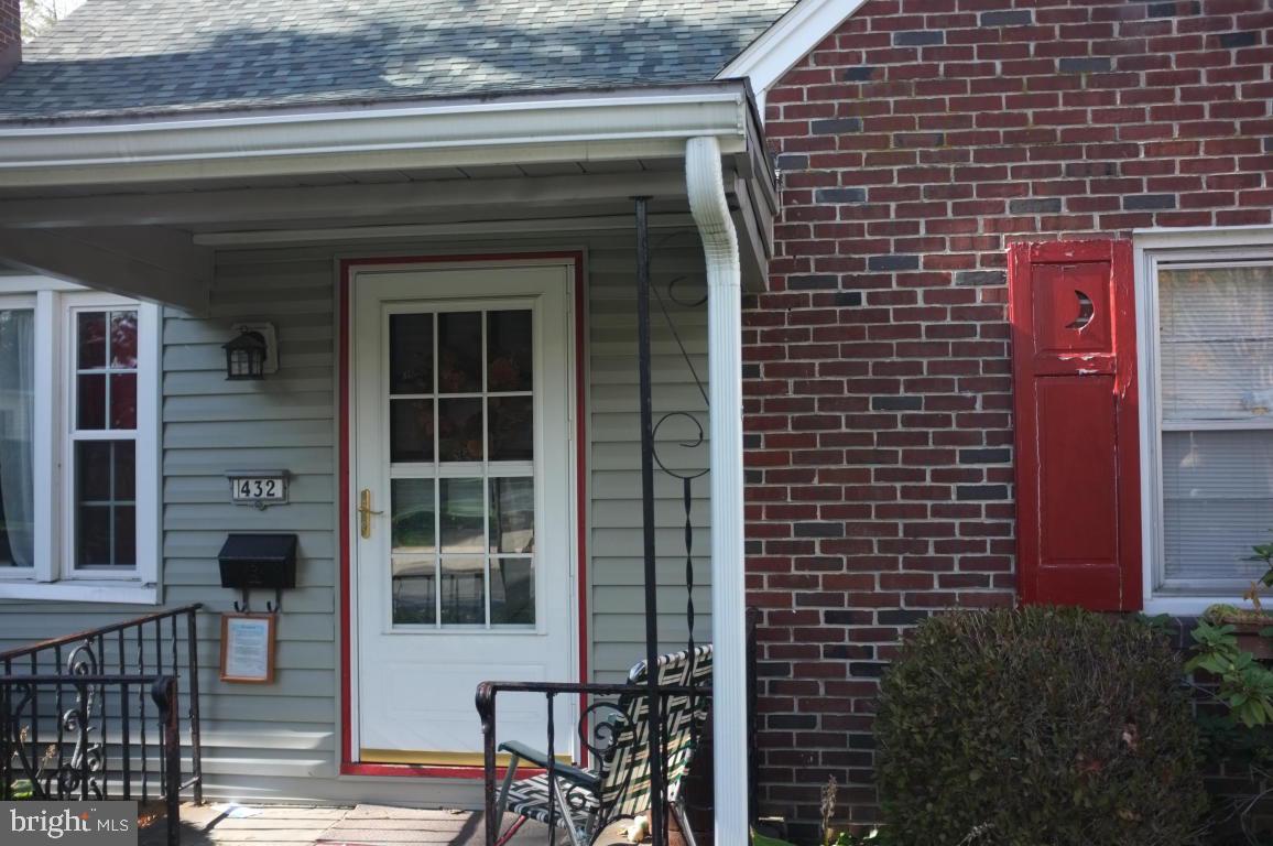 432 Cherry Street Lititz, PA 17543 - Photo 4 of 17