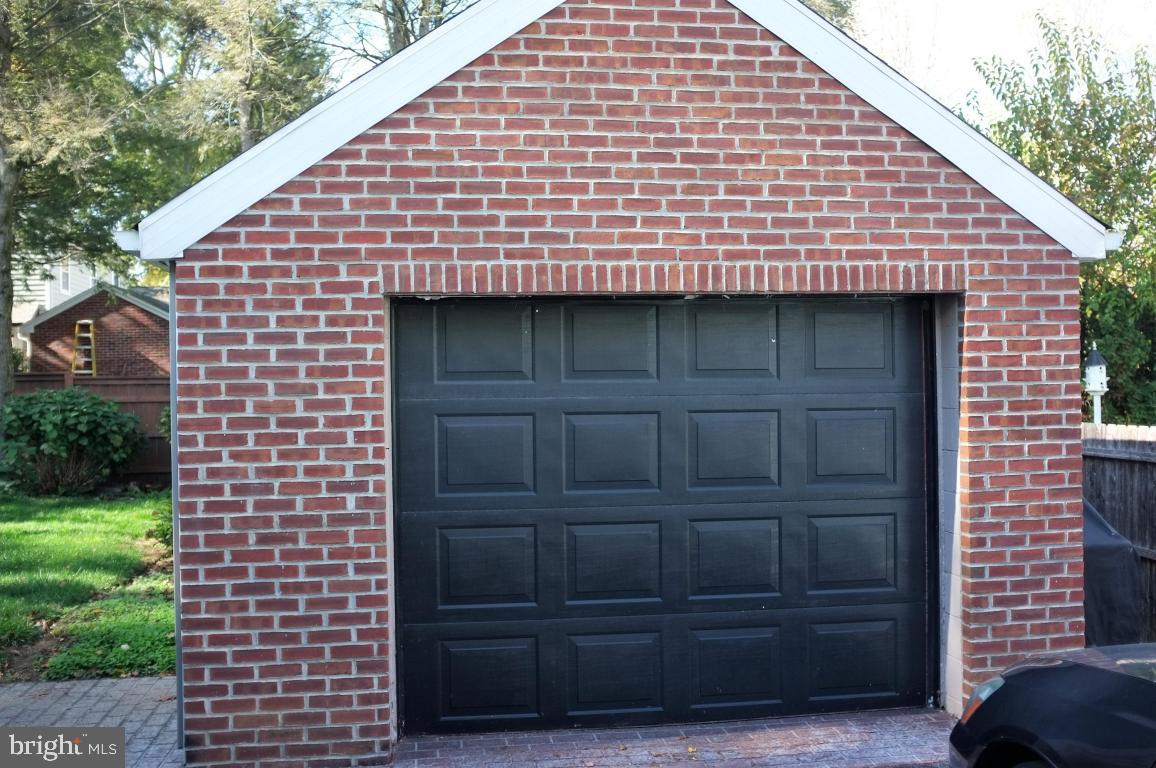 432 Cherry Street Lititz, PA 17543 - Photo 6 of 17