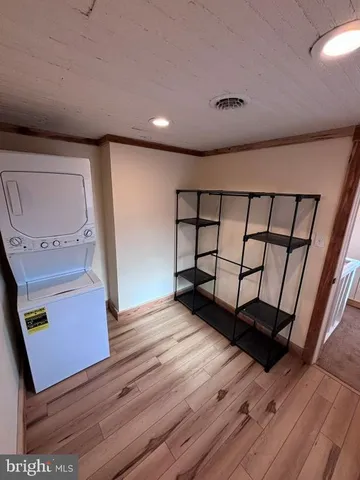 $1,900 | 20853 Greengarden Road, Bluemont, VA 20135