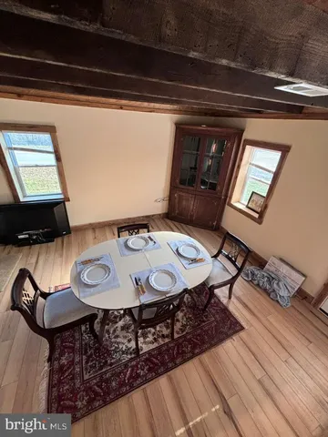 $1,900 | 20853 Greengarden Road, Bluemont, VA 20135