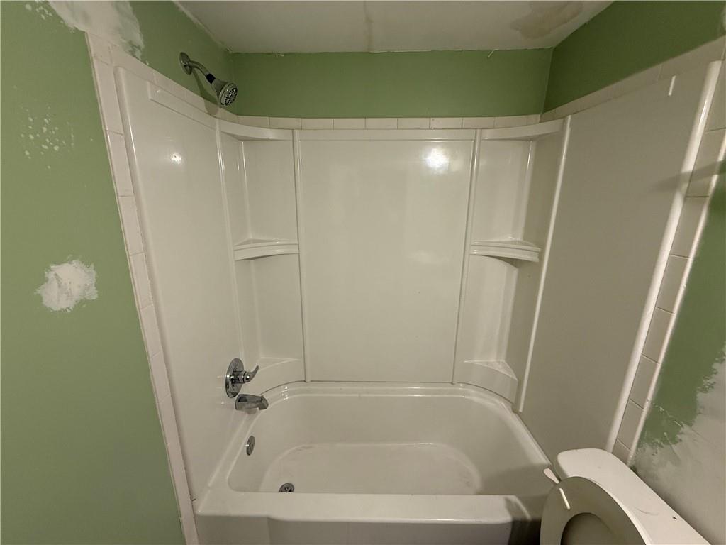 5008 Spring Street Kansas City, MO 64133 - Photo 18 of 36