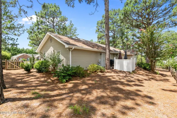 $412,900 | 39 Bedford Circle, Pinehurst, NC 28374