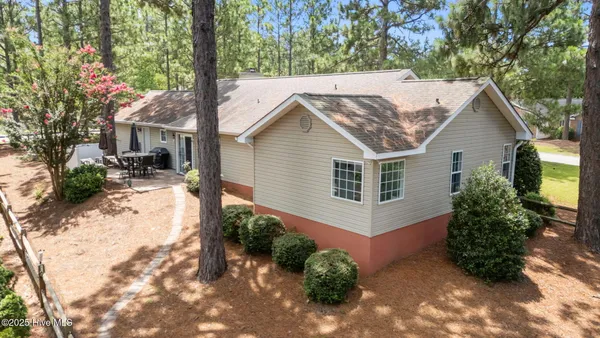 $412,900 | 39 Bedford Circle, Pinehurst, NC 28374