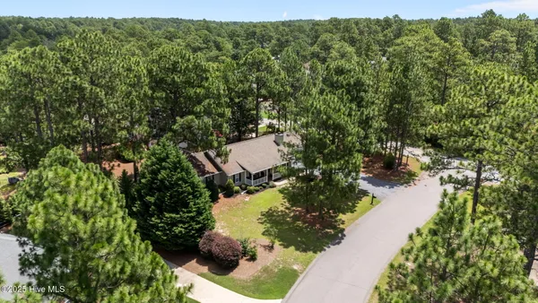 $412,900 | 39 Bedford Circle, Pinehurst, NC 28374