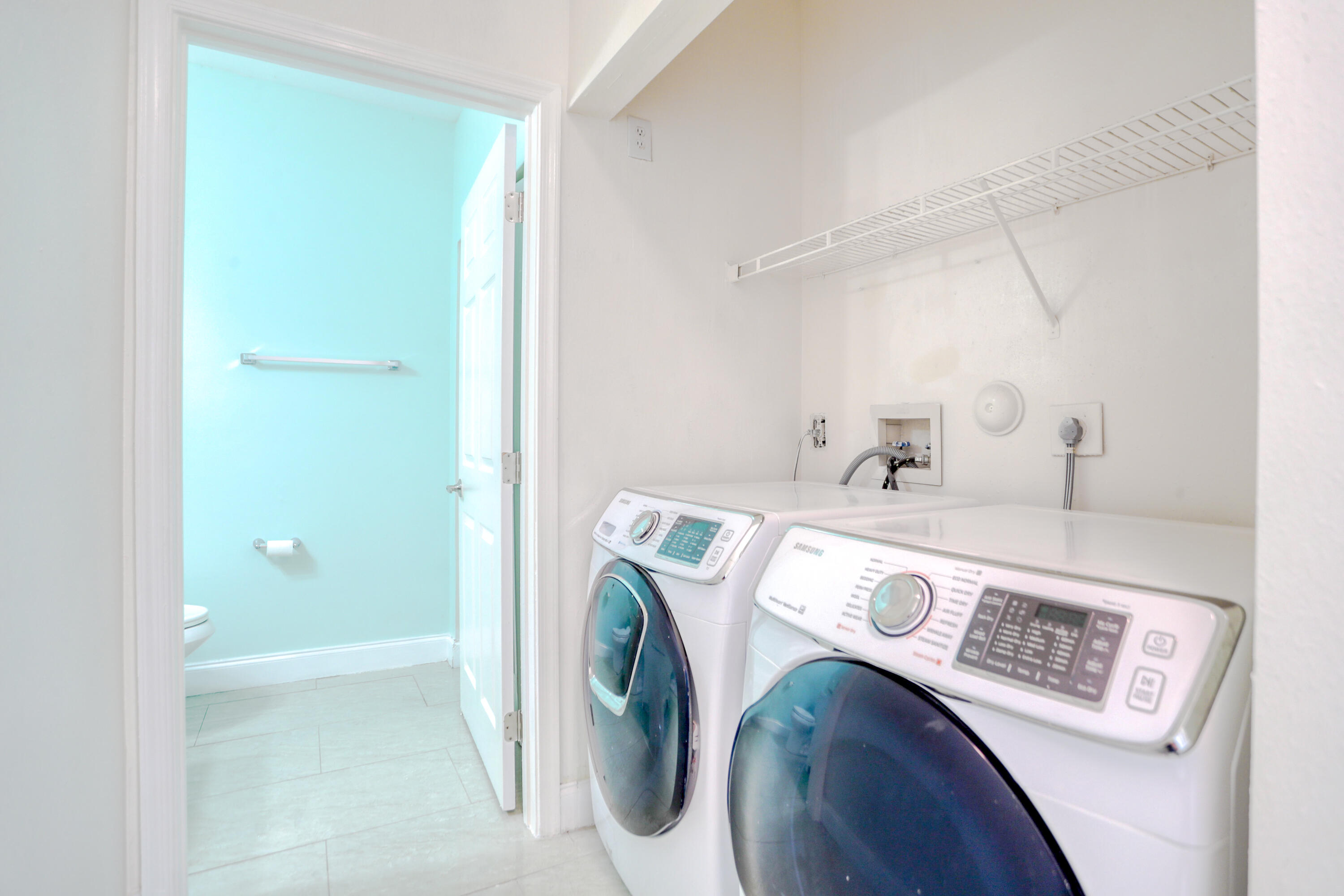 11107 Baybreeze Way Boca Raton, FL 33428 - Photo 17 of 58 LAUNDRY