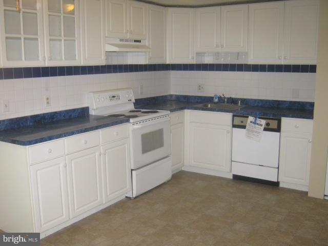 4324 Ridgeway Terrace Prince Frederick, MD 20678 - Photo 6 of 7 Kitchen