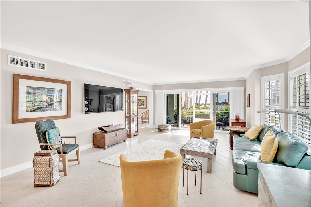 1180 Reef Road, Unit B5 Vero Beach, FL 32963 - Photo 4 of 35