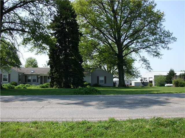 2241 Duvall Road Lockbourne, OH 43137 - Photo 3 of 22