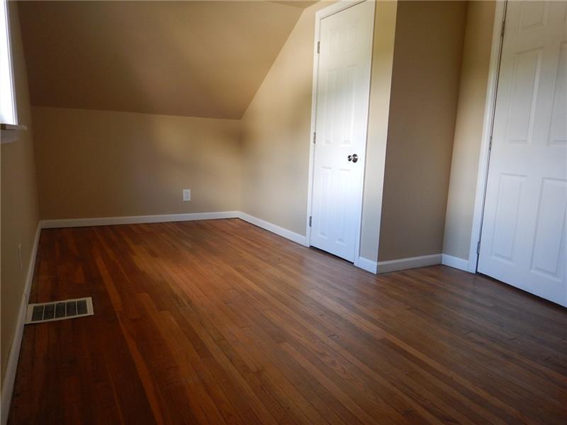 1918 Fox Chapel Road Pittsburgh, PA 15238 - Photo 19 of 24 3RD BEDROOM ON UPPER FLOOR HAS HARD WOOD FLOOR