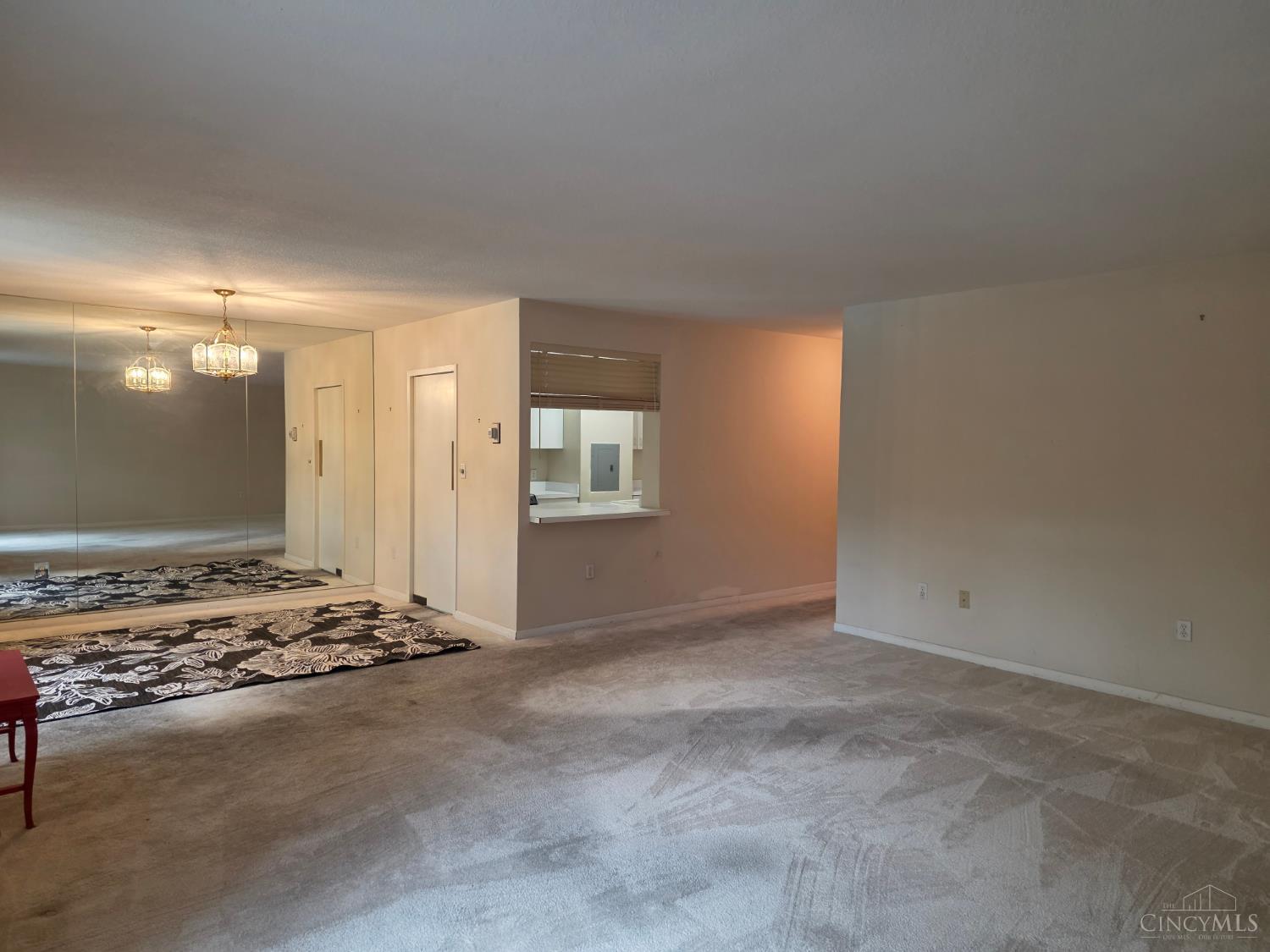 2444 Madison Road, Unit 210B Cincinnati, OH 45208 - Photo 8 of 39