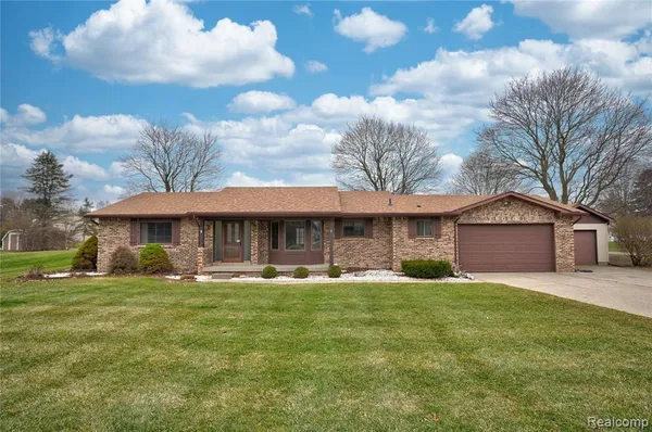 $265,000 | 9080 East Lippincott Boulevard, Davison, MI 48423