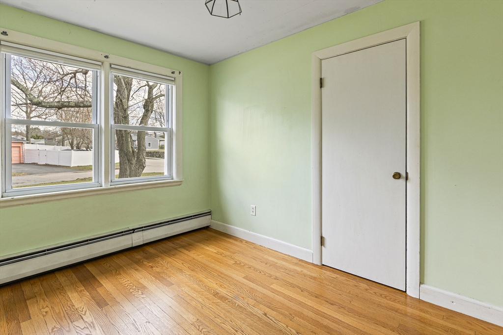 13 Ballydrain Road Framingham, MA 01701 - Photo 17 of 24