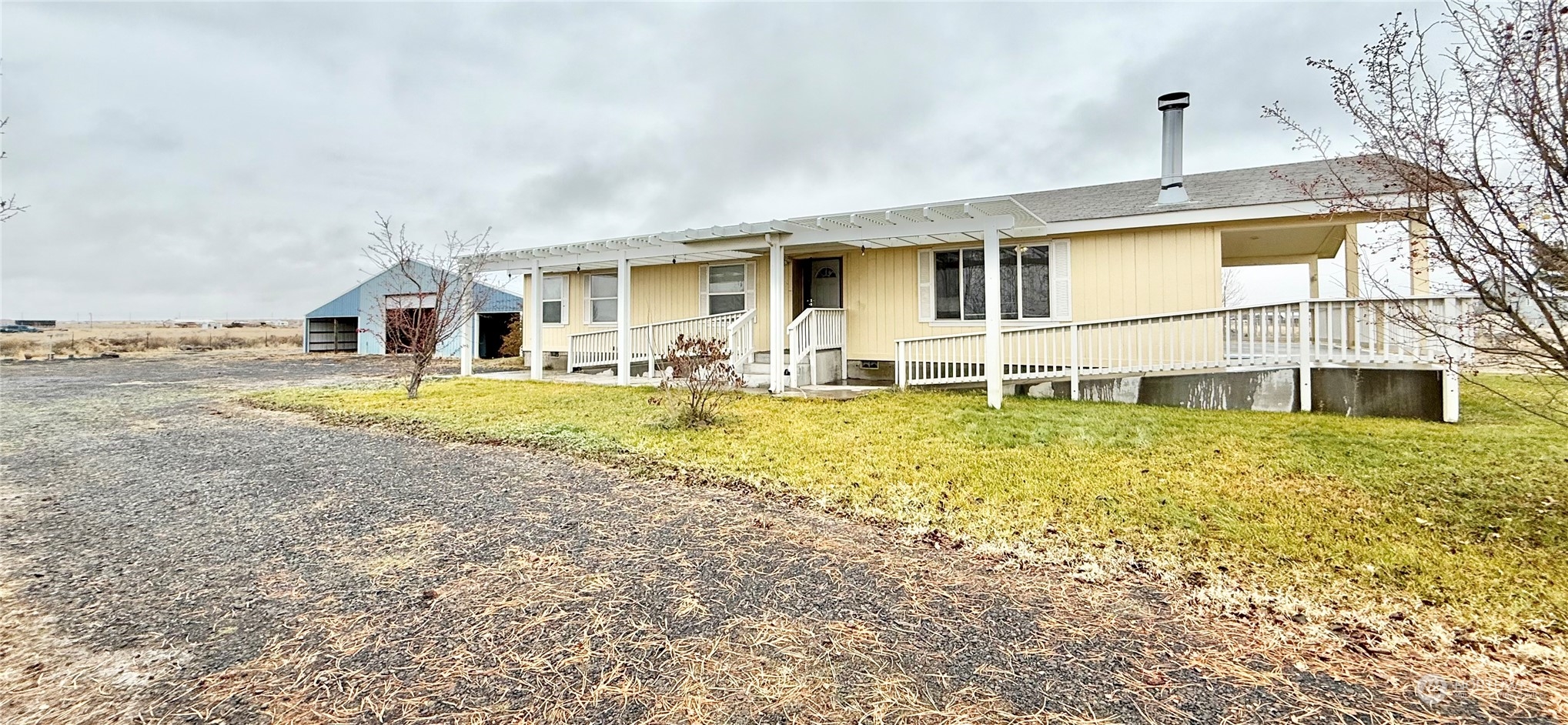 7525 Northeast Rd D Moses Lake, WA 98837 - Photo 5 of 27 Gallery Image 5