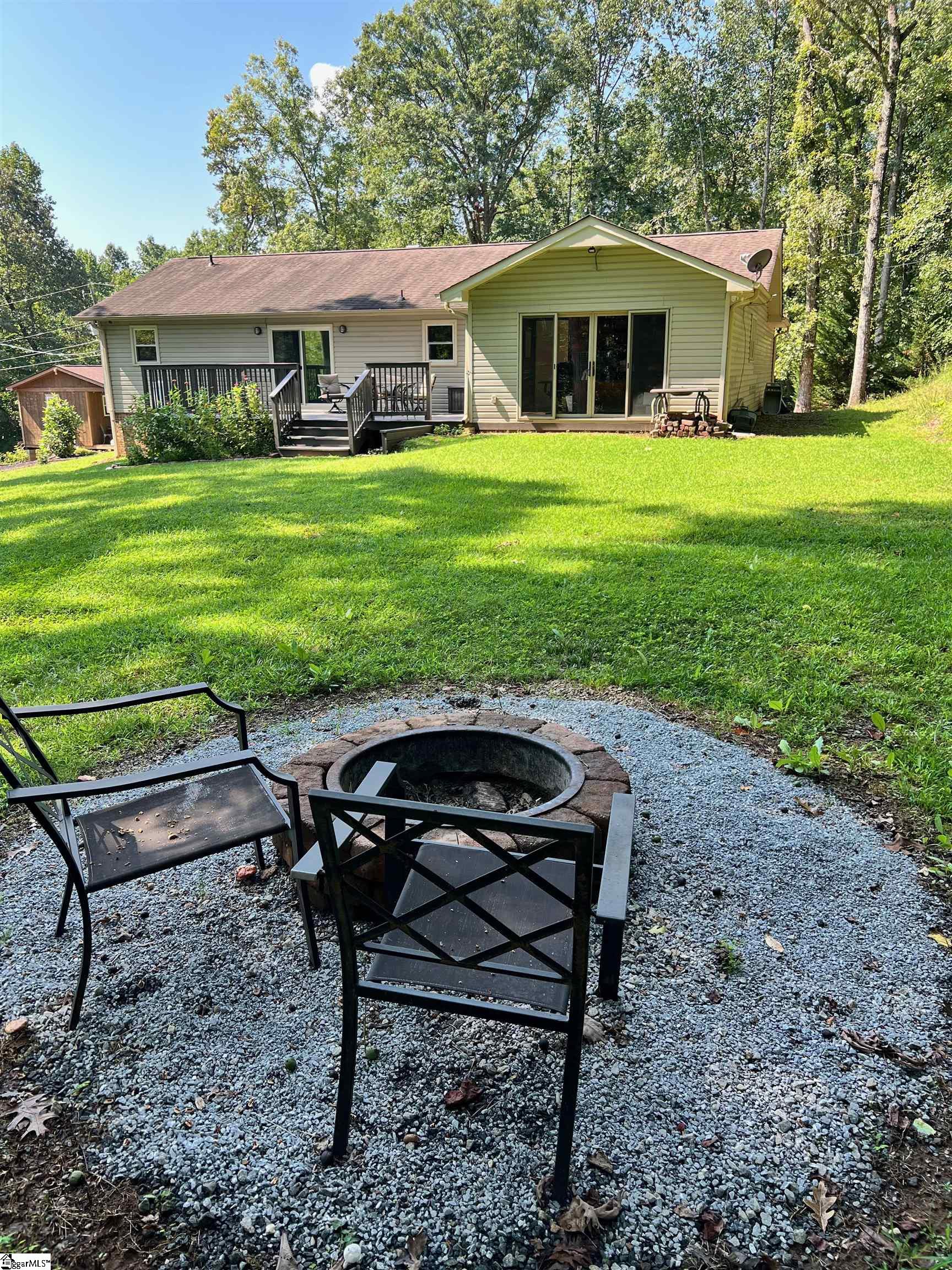 121 Spring Valley Road Pickens, SC 29671 - Photo 8 of 30