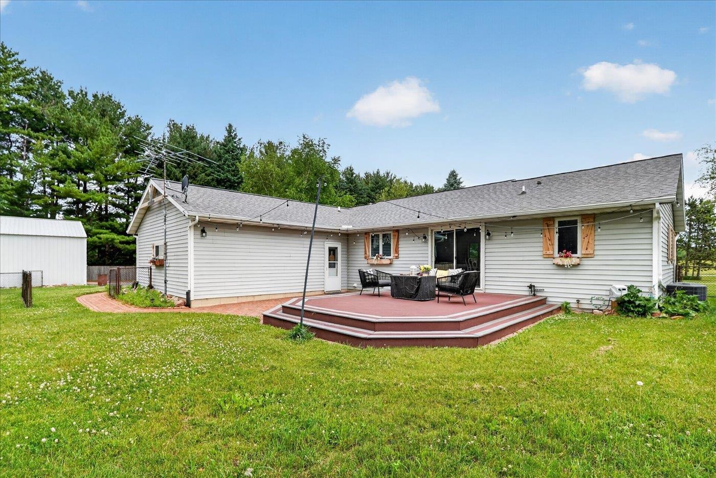 W8127 Dumke Road Portage, WI 53901 - Photo 26 of 38
