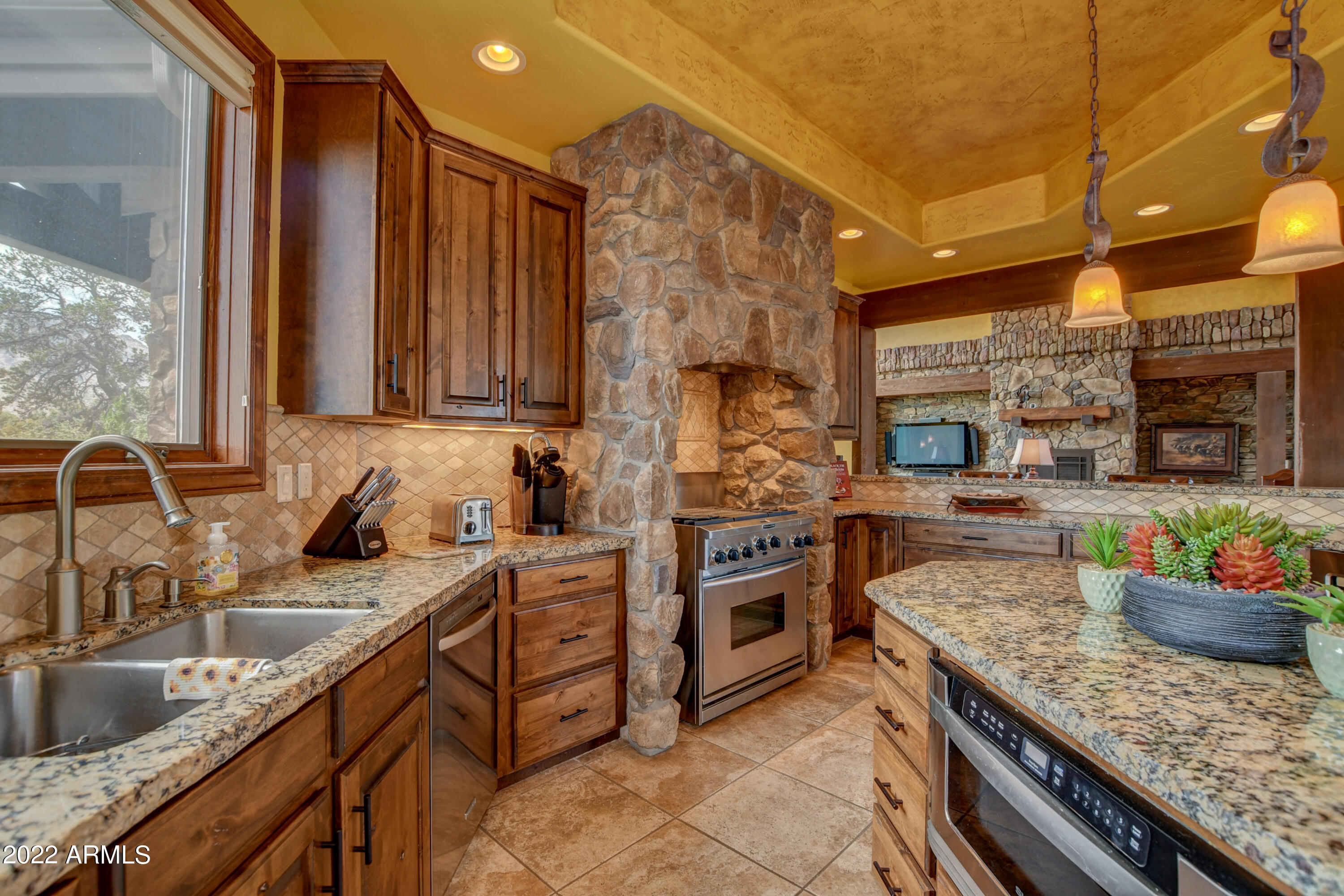 4390 Fort Bridger Road Prescott, AZ 86305 - Photo 18 of 83 022_Kitchen