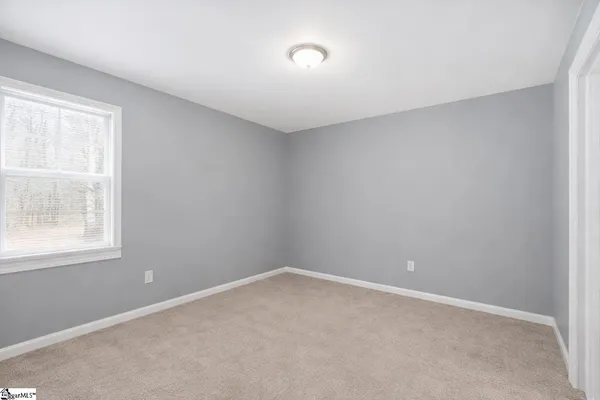 $258,000 | 208 State Rd S-30-874, Clinton, SC 29325